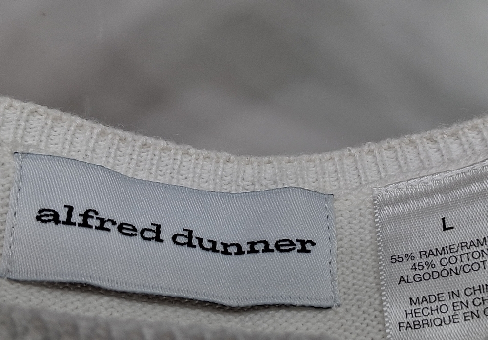 NWT Alfred Dunner Sweater With Beading & Embroidery.   Size L - Picture 7 of 10